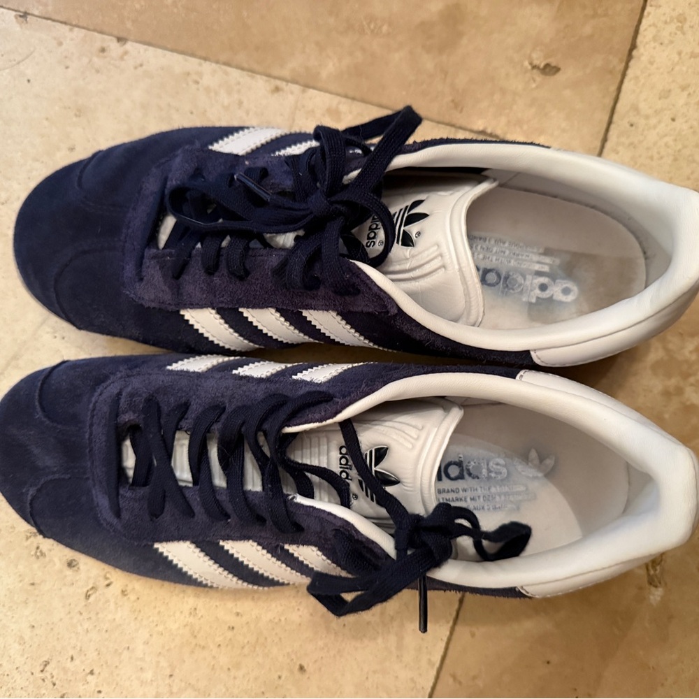 Navy Adidas Gazelle